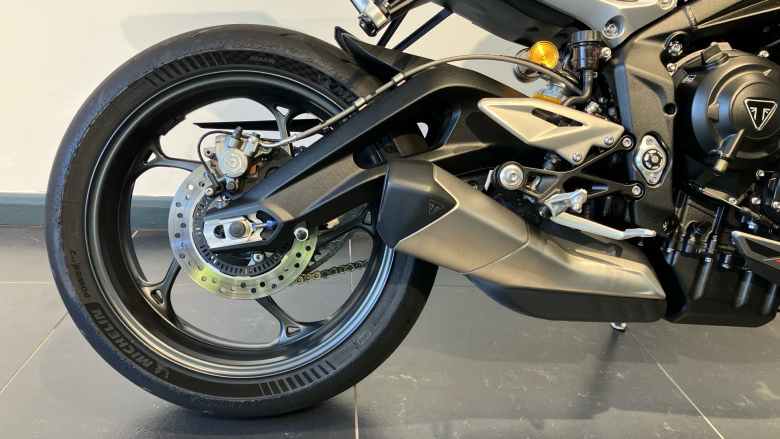 Triumph Street Triple RS Premium Paint (20MY)